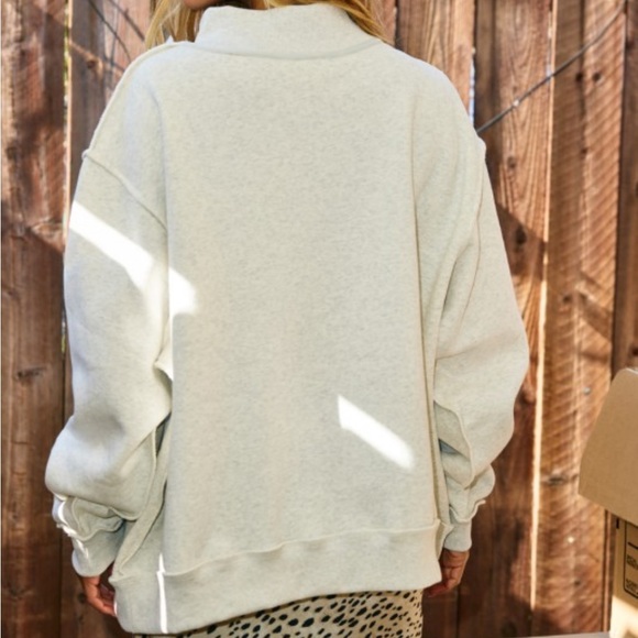 Bucketlist GOD IS GOOD reversible sweatshirt - Picture 10 of 11